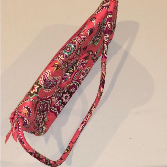 Vera Bradley “Knot Just a Clutch”, EUC RETIRED - Picture 11 of 11